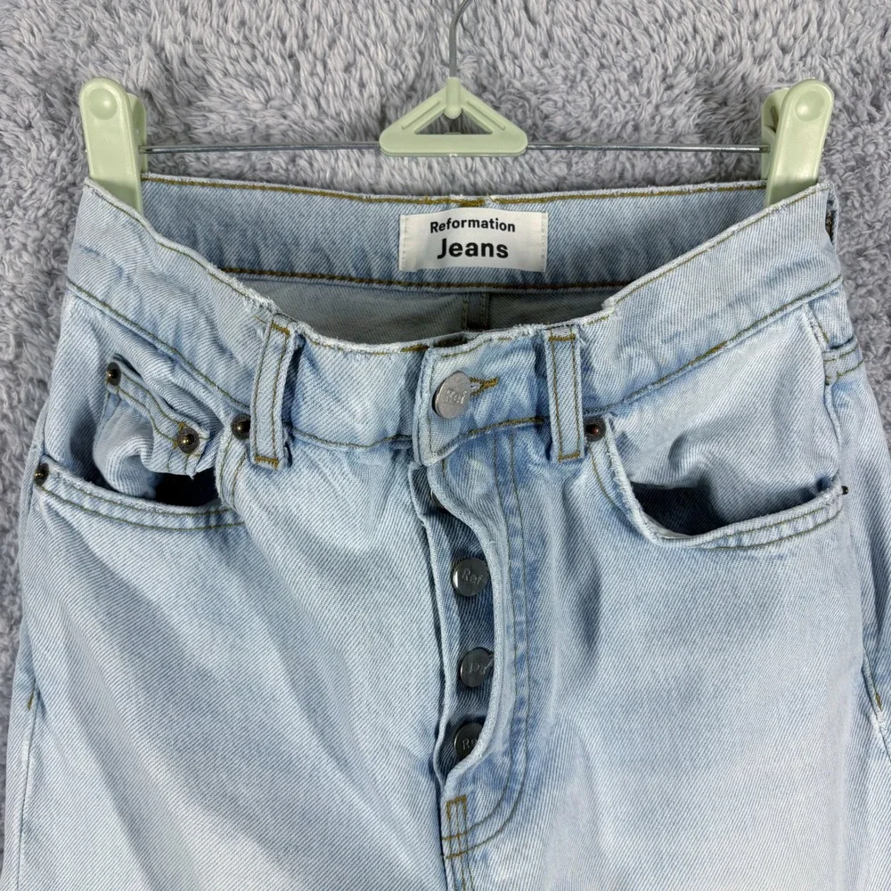 Reformation Cynthia High Rise Straight Leg Jeans‎ Size 24 Tahoe Light Wash Rigid